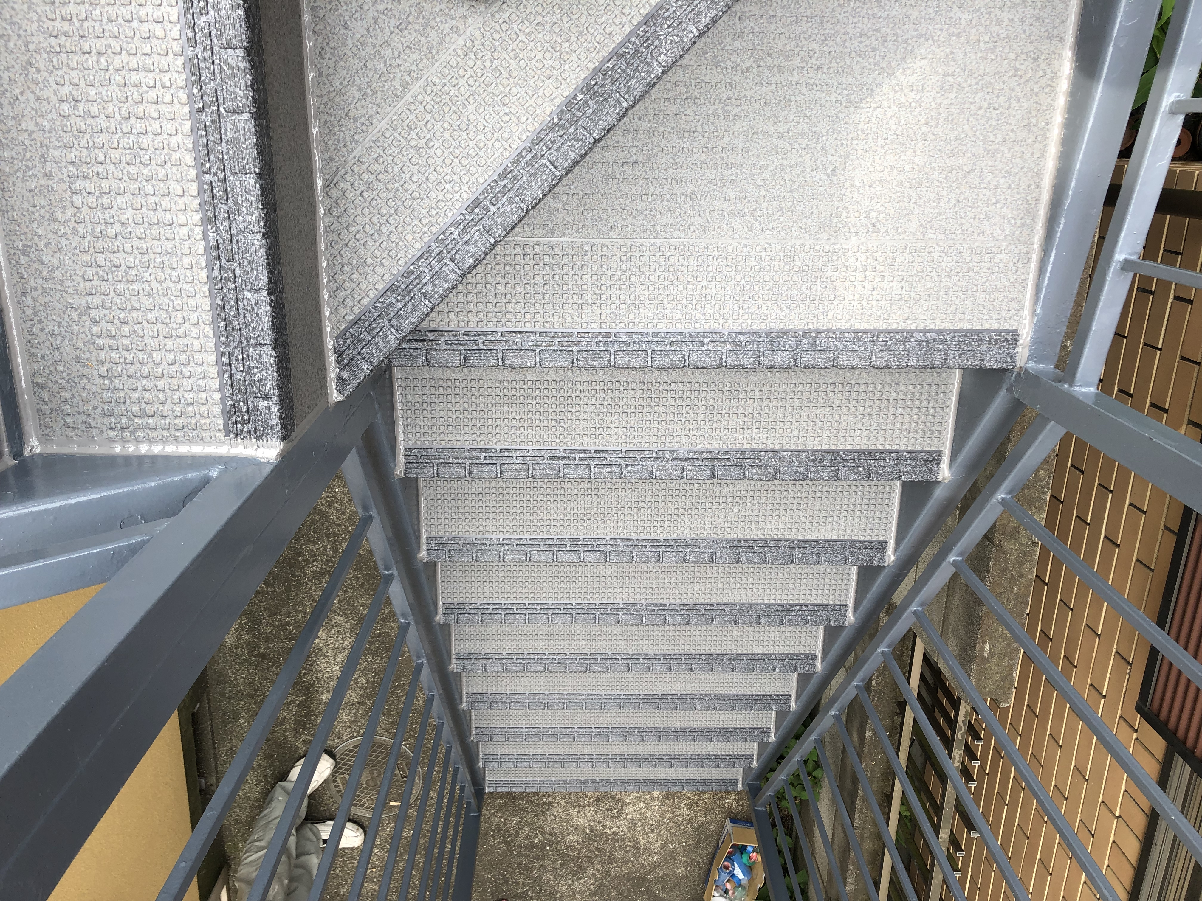 鉄骨階段のタキステップ施工後