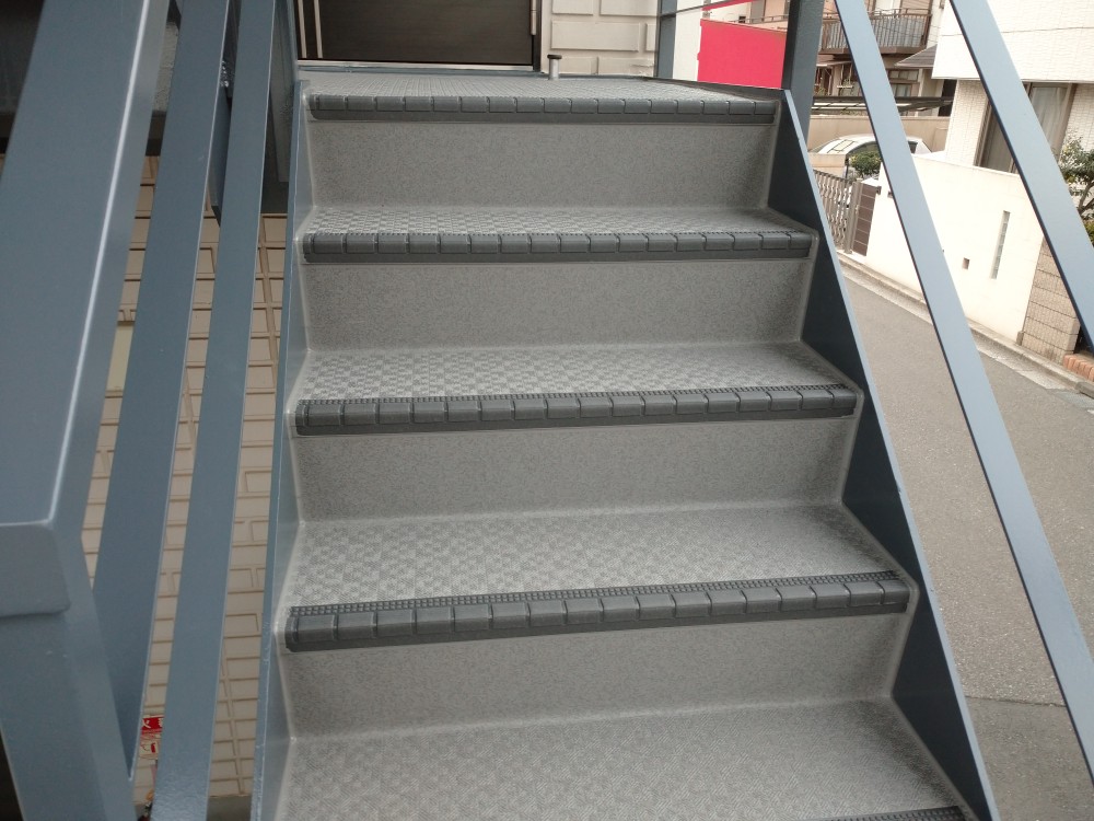 アパート・マンション階段タキステップ施工後写真