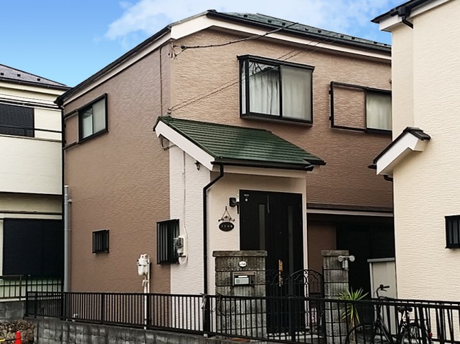 東京都足立区の住宅でひび割れ補修・外壁塗装・屋根塗装|パーフェクトトップとパラサーモシリコン