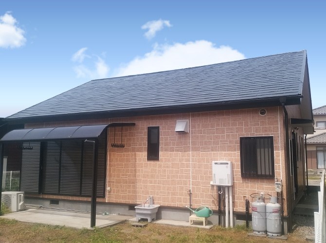 千葉県山武市の平屋住宅で外壁クリヤー塗装・遮熱屋根塗装｜UVプロテクトクリヤーとサーモアイSi