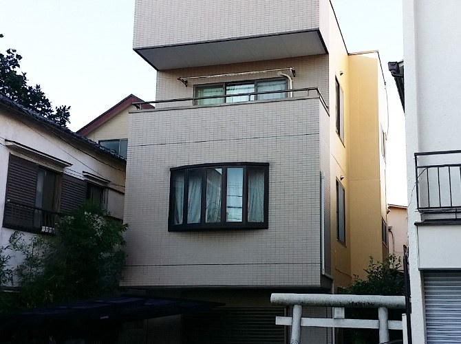 東京都足立区のALC外壁の戸建住宅で外壁塗装・屋上防水・シール打ち替え工事|パーフェクトトップ