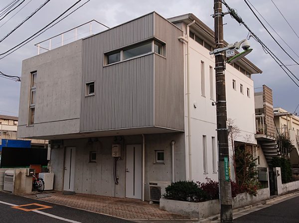 東京都世田谷区（戸建） 鉄部・外階段・屋上防水・外壁塗装工事 施工前