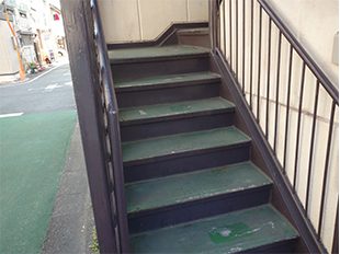 東京都品川区（アパート） 長尺シート・鉄部・外階段・屋上防水工事 施工前