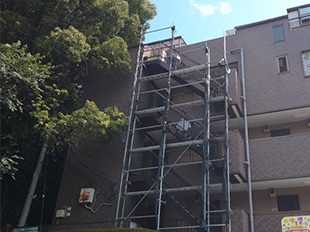 神奈川県横浜市（アパート） 長尺シート・鉄部・外階段工事 施工前