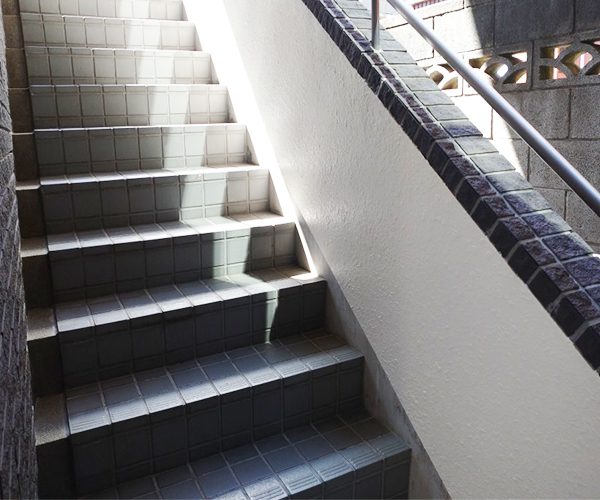 東京都港区(マンション) 鉄部・外階段塗装 施工後
