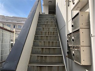 埼玉県所沢市（アパート） 長尺シート・鉄部・外階段・屋上防水工事 施工前