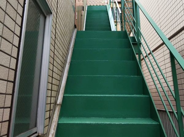 東京都目黒区(マンション) 鉄部・外階段塗装 施工後