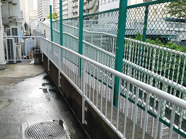 東京都港区(マンション) 鉄部・外階段塗装 施工後