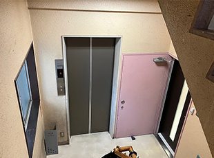 東京都豊島区（店舗） 長尺シート工事・鉄部・外階段塗装 施工前