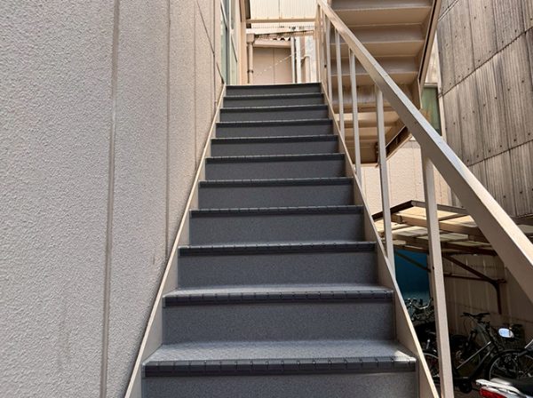 埼玉県川口市（工場） 長尺シート工事・鉄部・外階段塗装 施工後