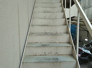 埼玉県川口市（工場） 長尺シート工事・鉄部・外階段塗装 施工前