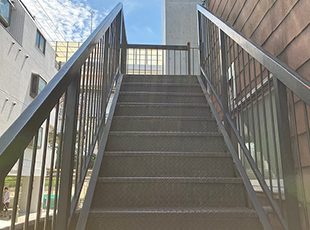 神奈川県横浜市中区（アパート） 長尺シート工事 施工前