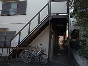 東京都江戸川区（アパート） 鉄部・外階段工事 施工前