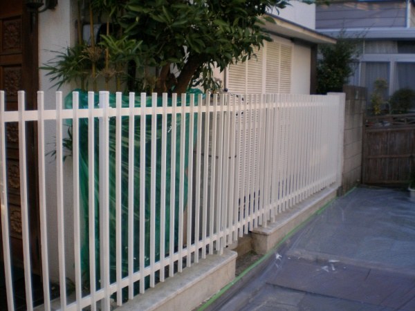 東京都足立区のフェンス塗り替え工事｜外構・フェンスだけの塗装も対応