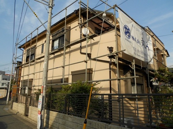 東京都足立区の戸建住宅で外壁塗装|付帯部(軒・破風・雨樋)まで丁寧に塗り替え